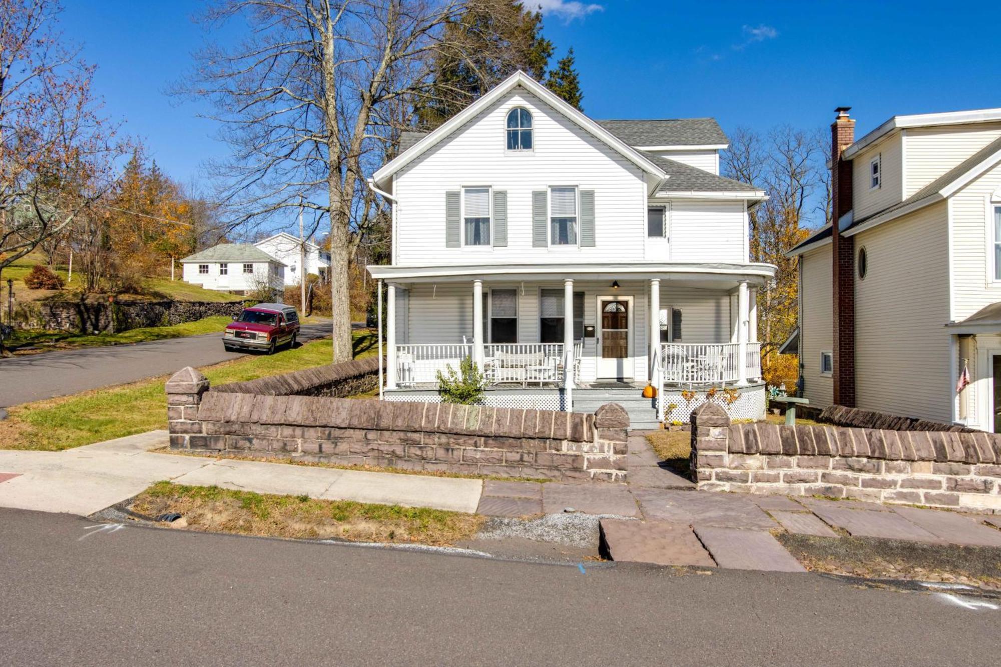 Victorian Home With Porch 6 Mi To Hickory Run Park! White Haven Eksteriør bilde